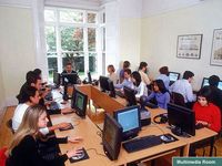 Обучение за рубежом Emerald Cultural Institute