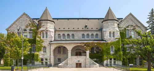 queens-university_0_0.jpg